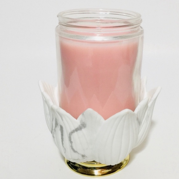 B&BW Flower Bundle - Picture 7 of 8